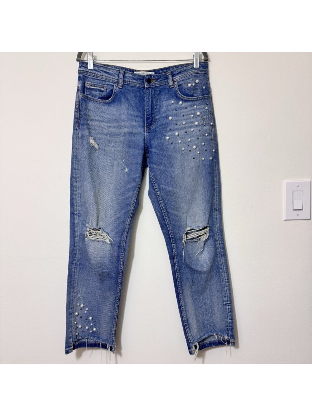 Zara Denim Straight Leg Jeans Size 6 Pearl Embellished Distressed